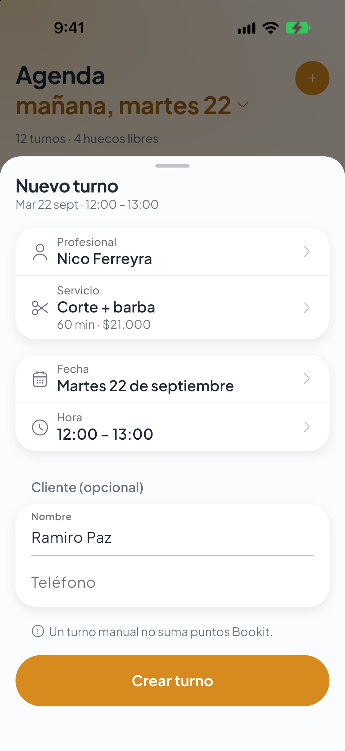 Nuevo turno cargado desde el mostrador: profesional, servicio, fecha, hora y los datos del cliente.